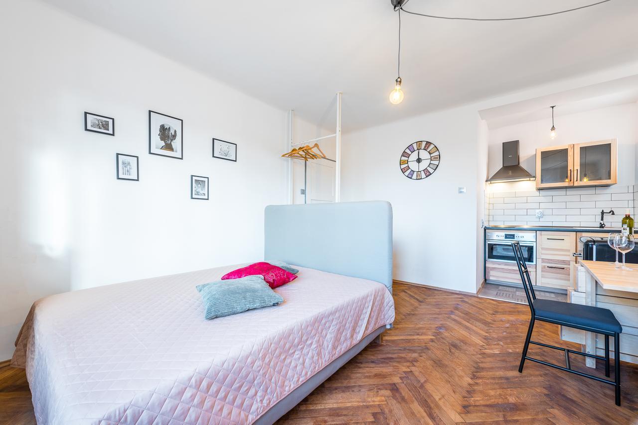 פראג Bellagio Apartment B מראה חיצוני תמונה