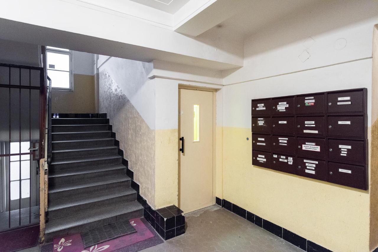 פראג Bellagio Apartment B מראה חיצוני תמונה