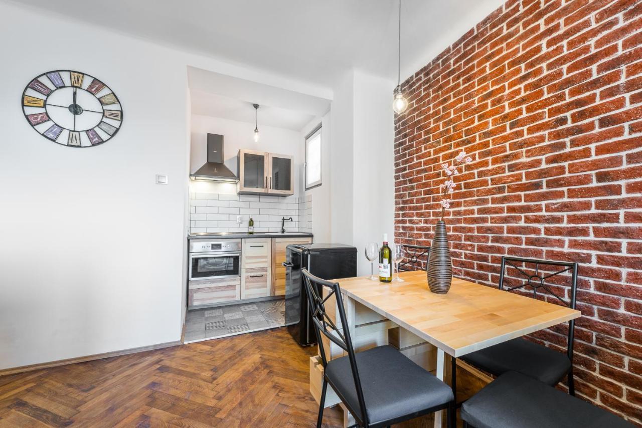 פראג Bellagio Apartment B מראה חיצוני תמונה